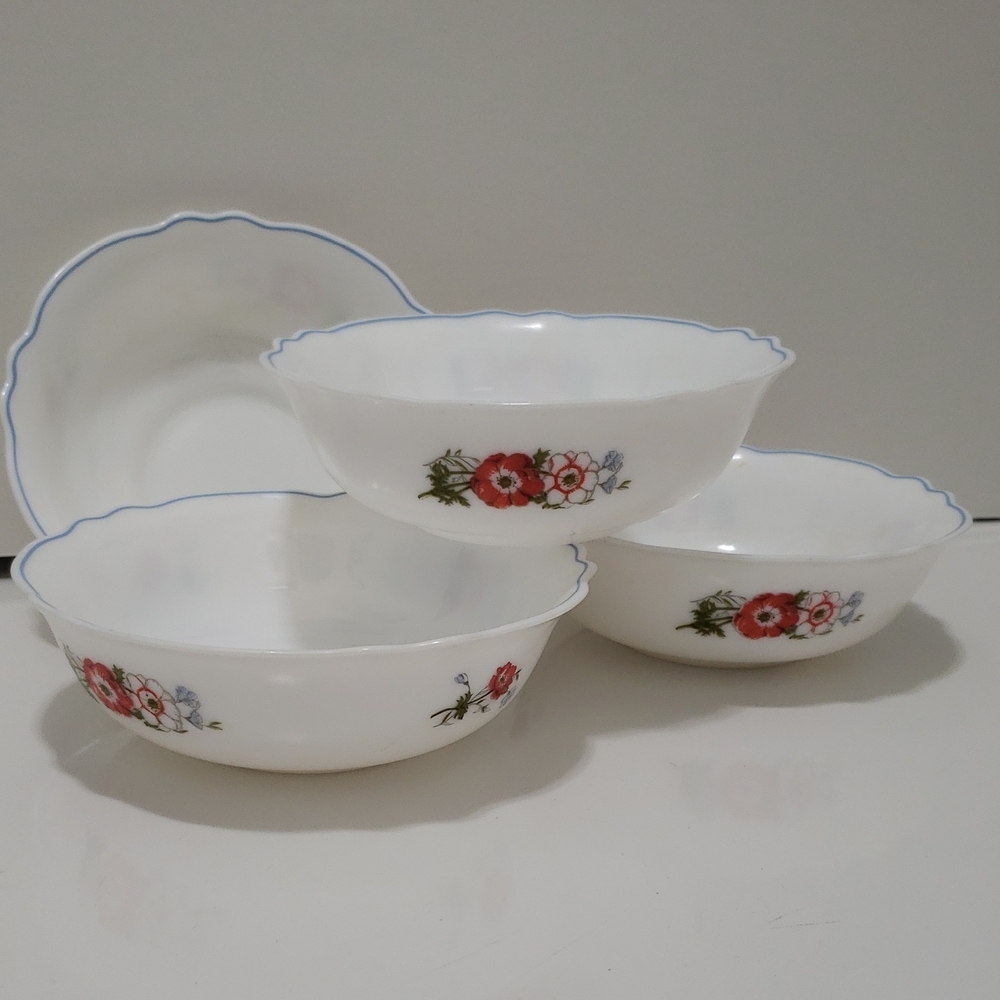 Vintage Milk Glass Bowls Arcopal France Cereal Bowls With Flower